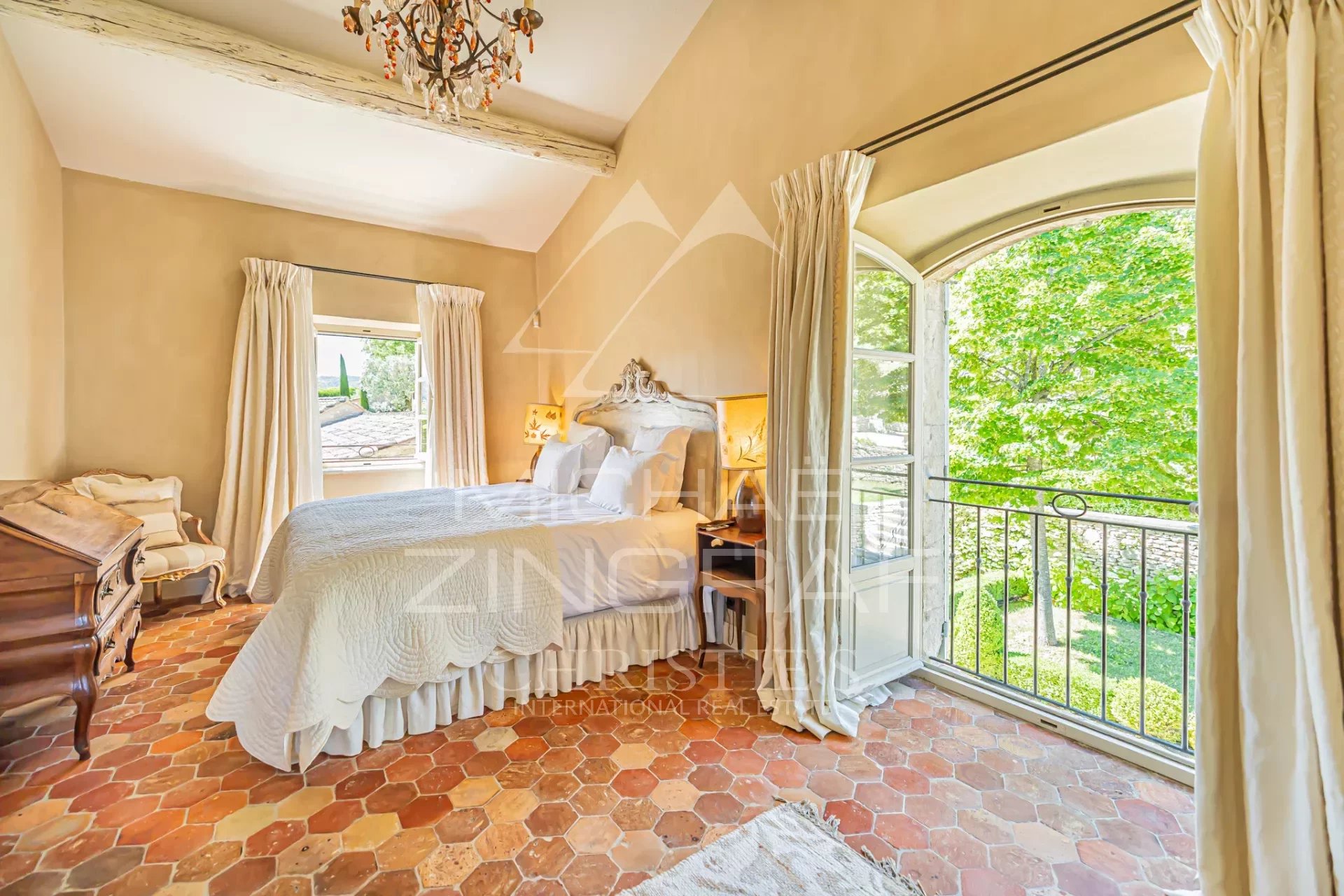 Exceptional property in the heart of the Luberon