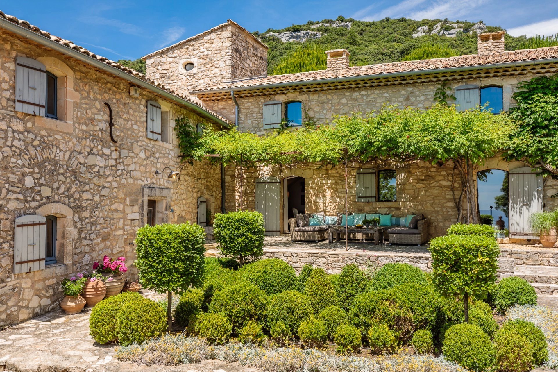 Proche Gordes - Propriété d'exception avec vue panoramique