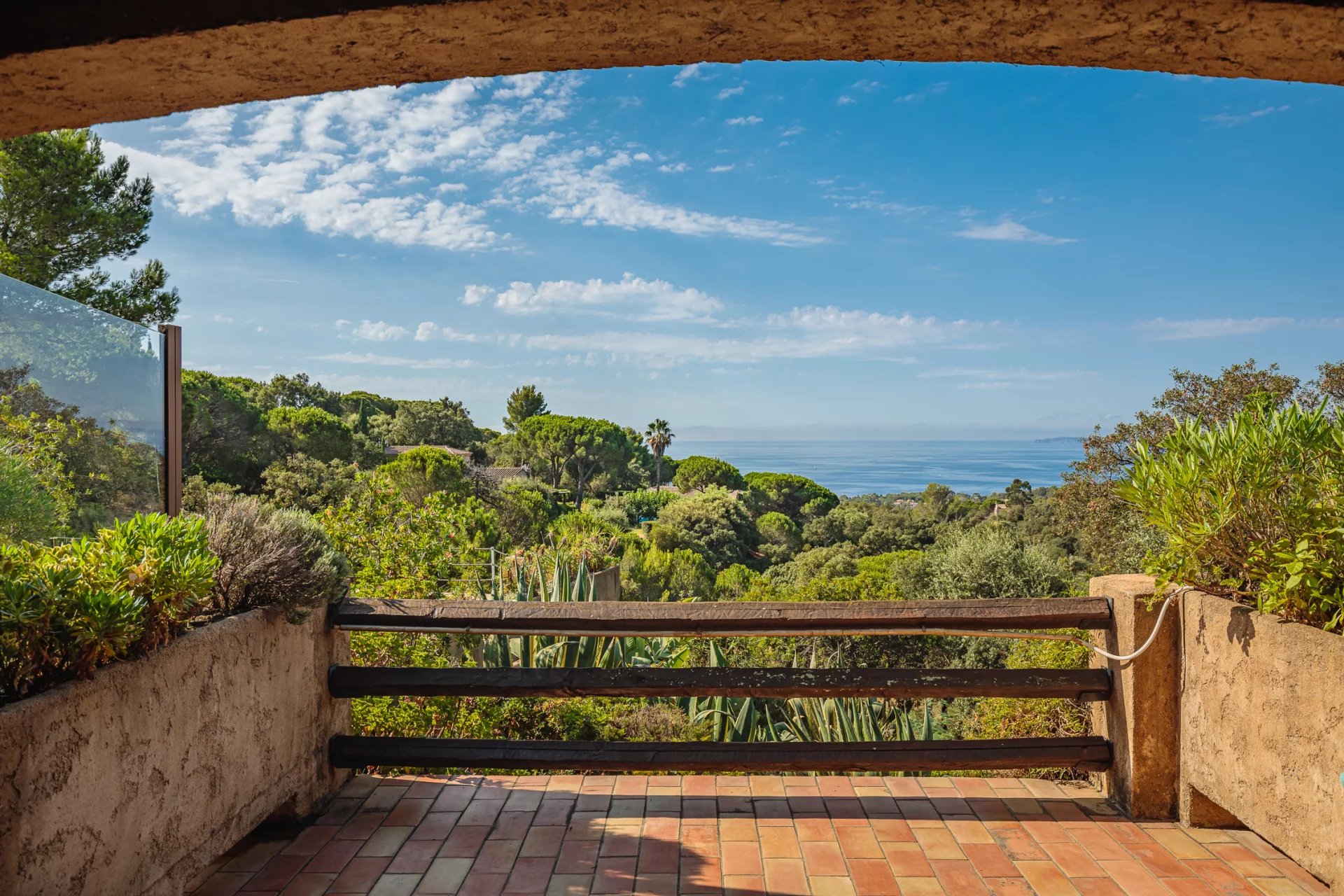 Sublime Villa provençale - Gigaro avec belle vue mer