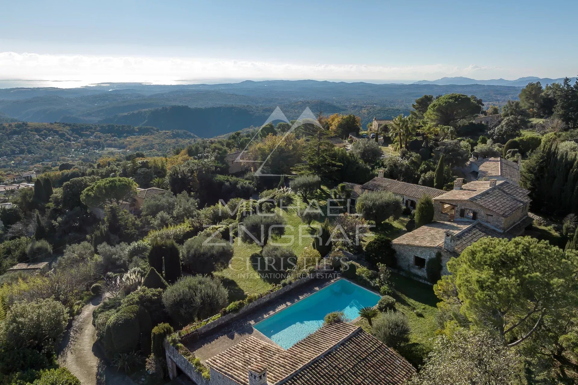 Magnificent charming bergerie with panoramical seaview