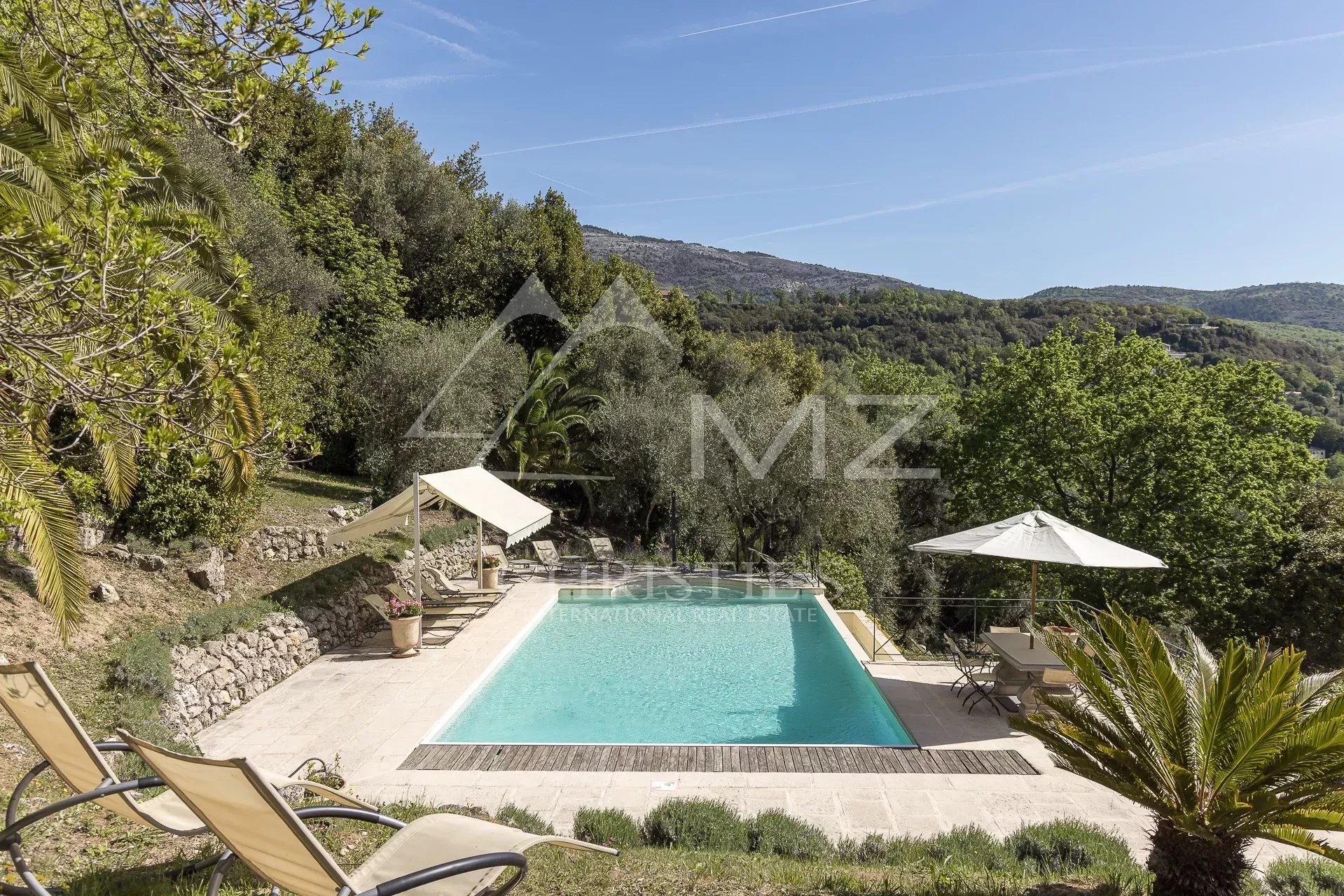 Cannes backcountry - Old mill with olive grove