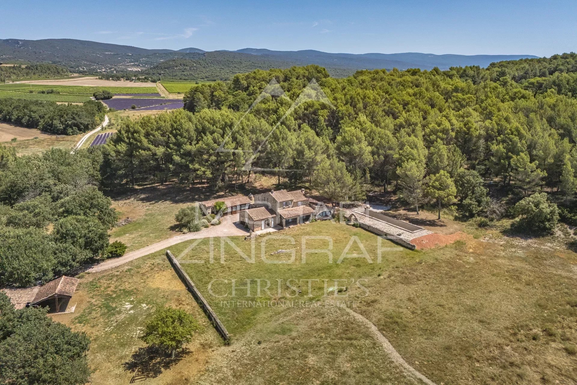 STONE HOUSE WITH VIEWS AND SWIMMING POOL