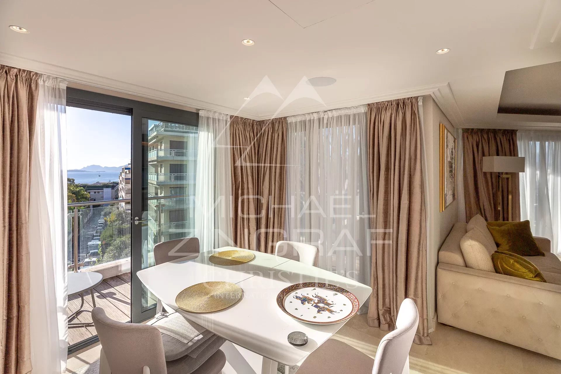 Stunning Three-Bedroom Apartment in the Prestigious "Les Parcs du Cap" Residence, Cap d'Antibes