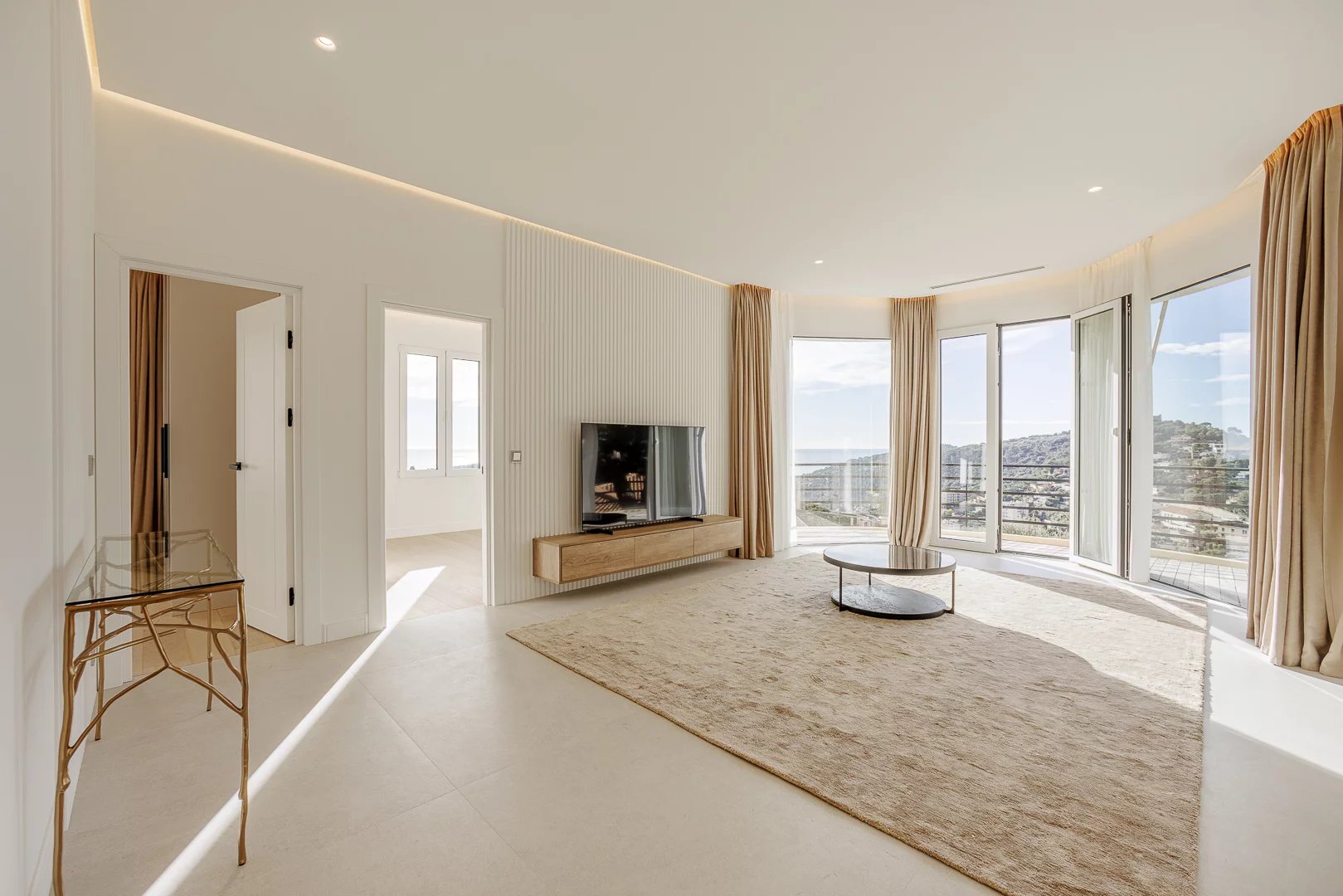 Magnifique appartement rénové avec Vue mer panoramique