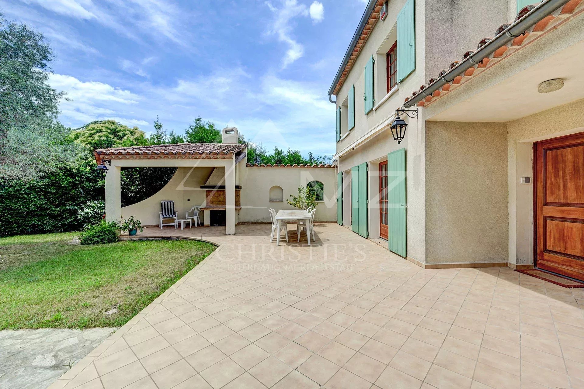 Nîmes : Belle maison familiale