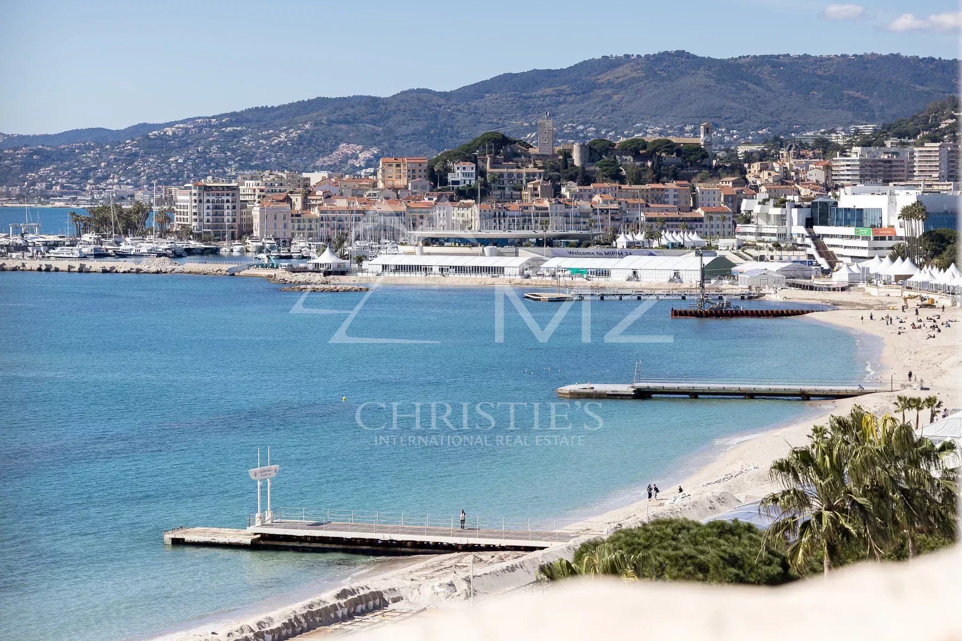 Cannes Croisette - 4 pièces vue mer panoramique