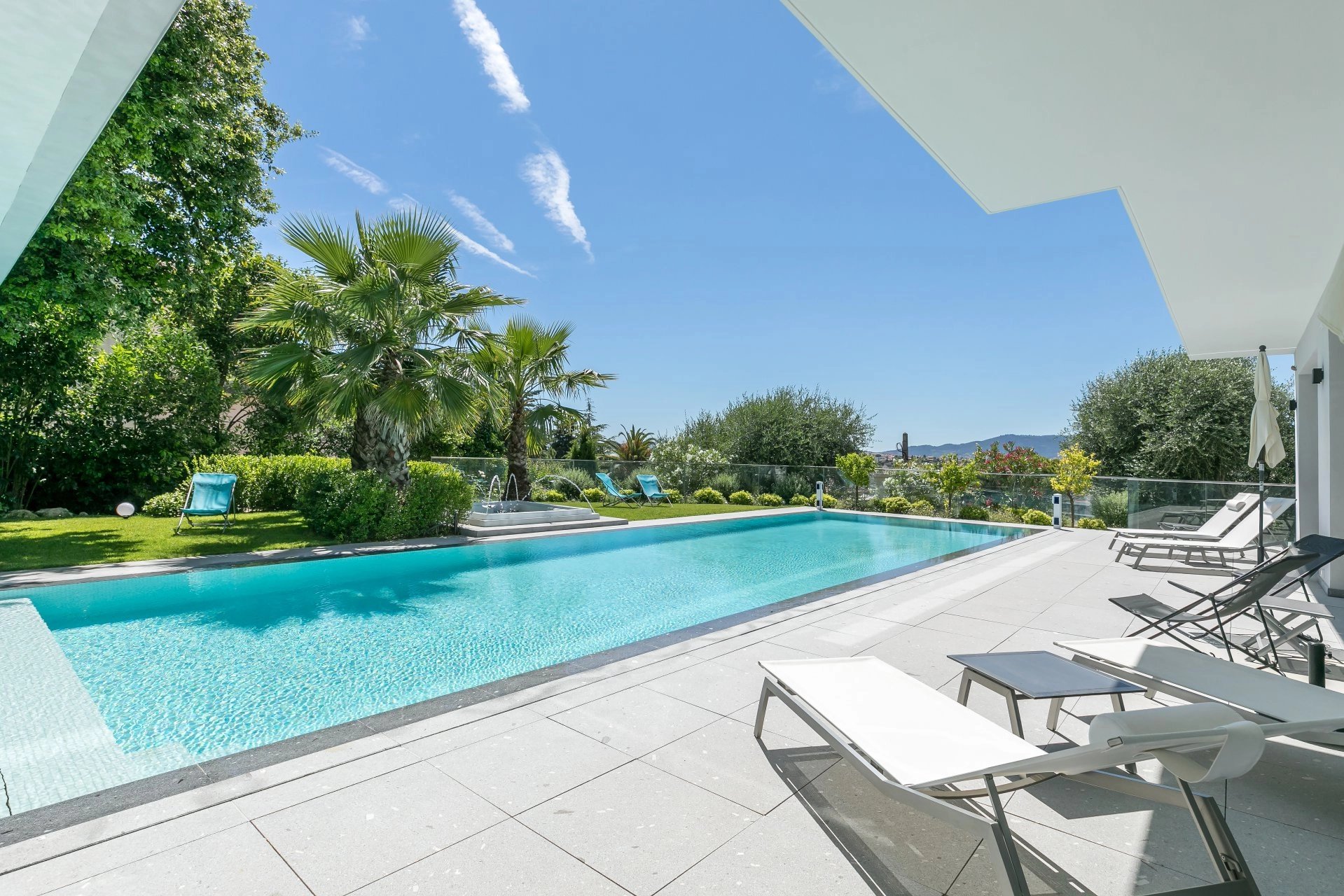 Proche Cannes - Villa contempraine neuve