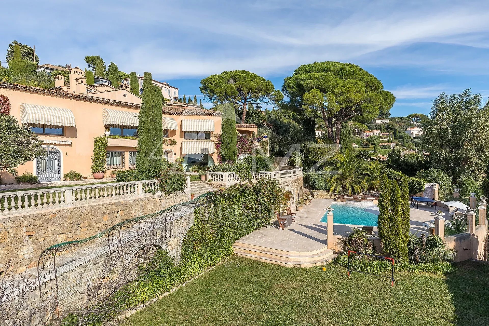 Maison de Maître à proximité du vieux village de Mougins