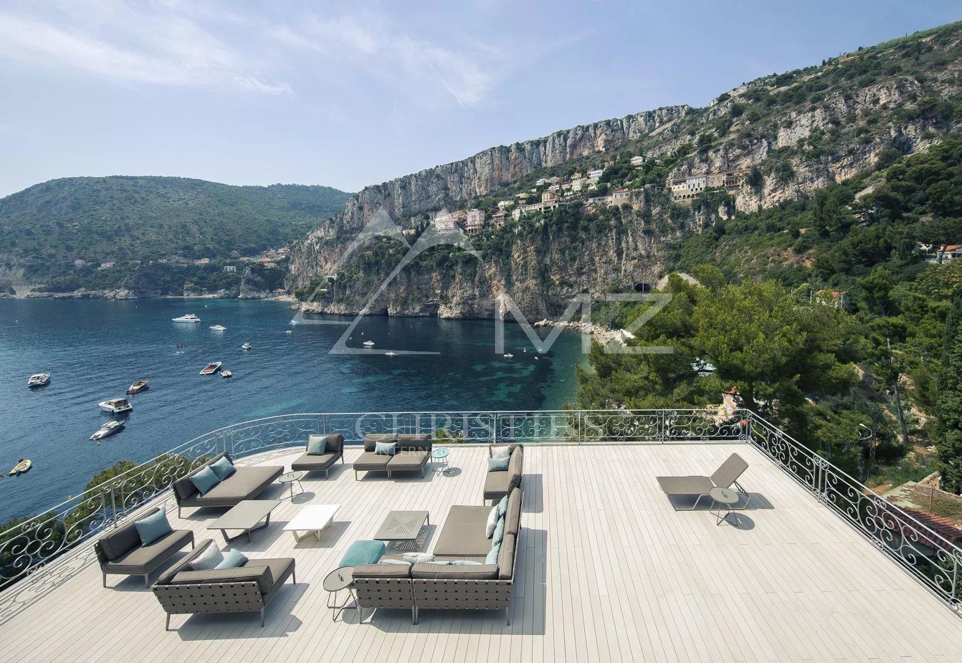 Cap d'Ail - Stunning water front property