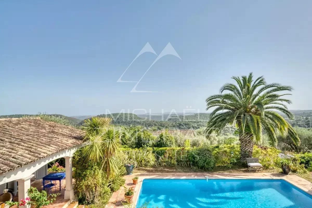 Tourrettes-sur-Loup - Provençal villa with sea view