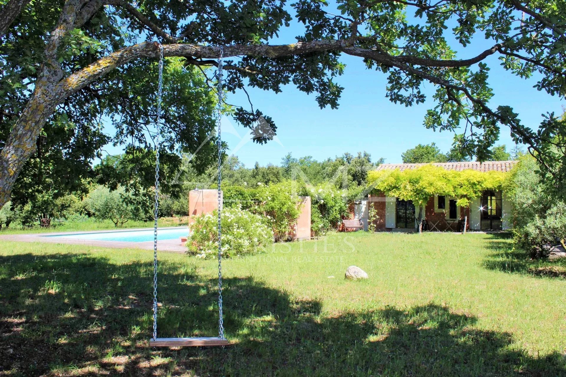 Proche Gordes - Charmantes Ferienhaus