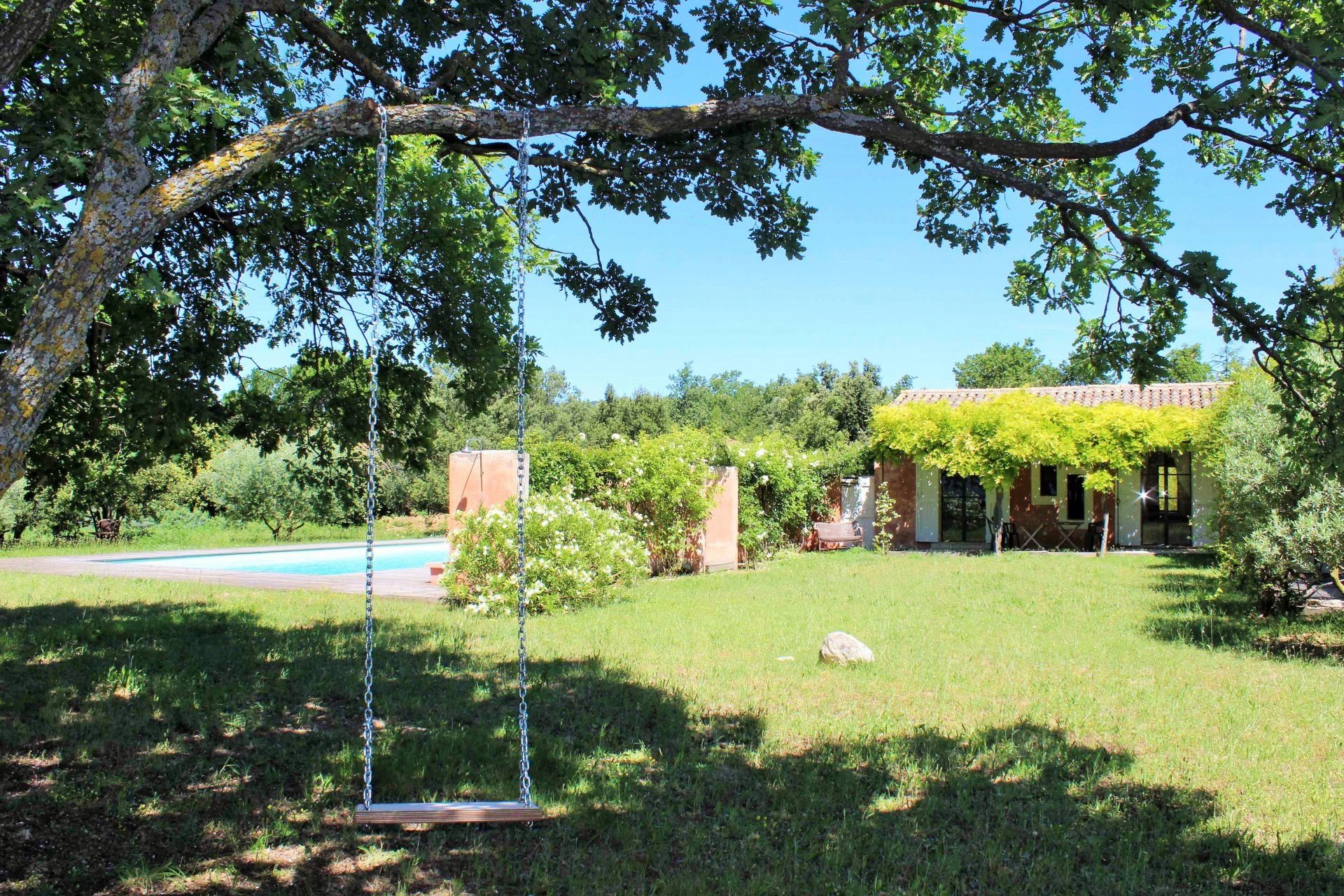 Proche Gordes - Charmante maison de vacances