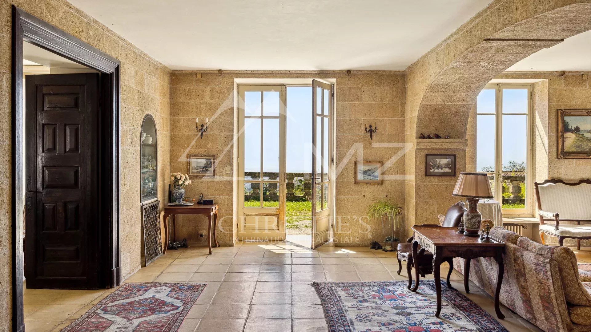 Elegant bastide in the heart of Gairaut: tranquility and authentic charm