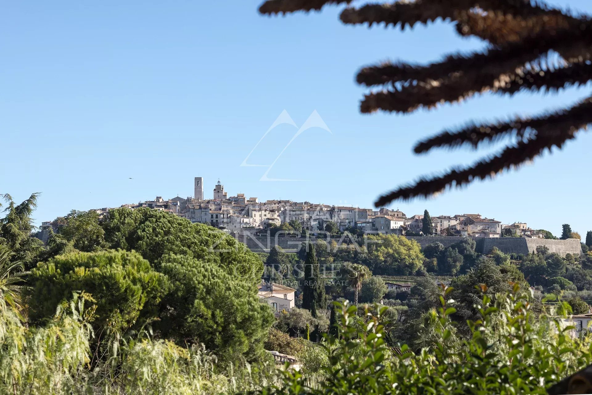 Close to Saint-Paul-de-Vence - Provençal villa with uninterrupted view of the village - 4 bedrooms