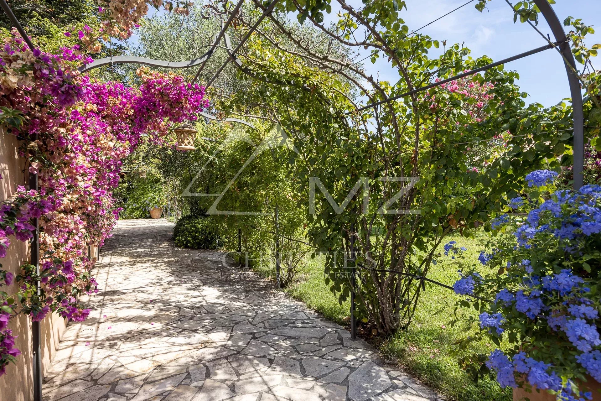 Cap d'Antibes - 4 bedrooms villa