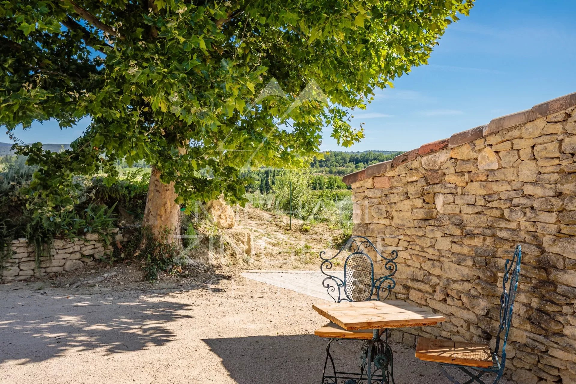 Gordes - Schönes Ferienhaus mit beheiztem Pool und außergewöhnlichem Blick auf den Luberon