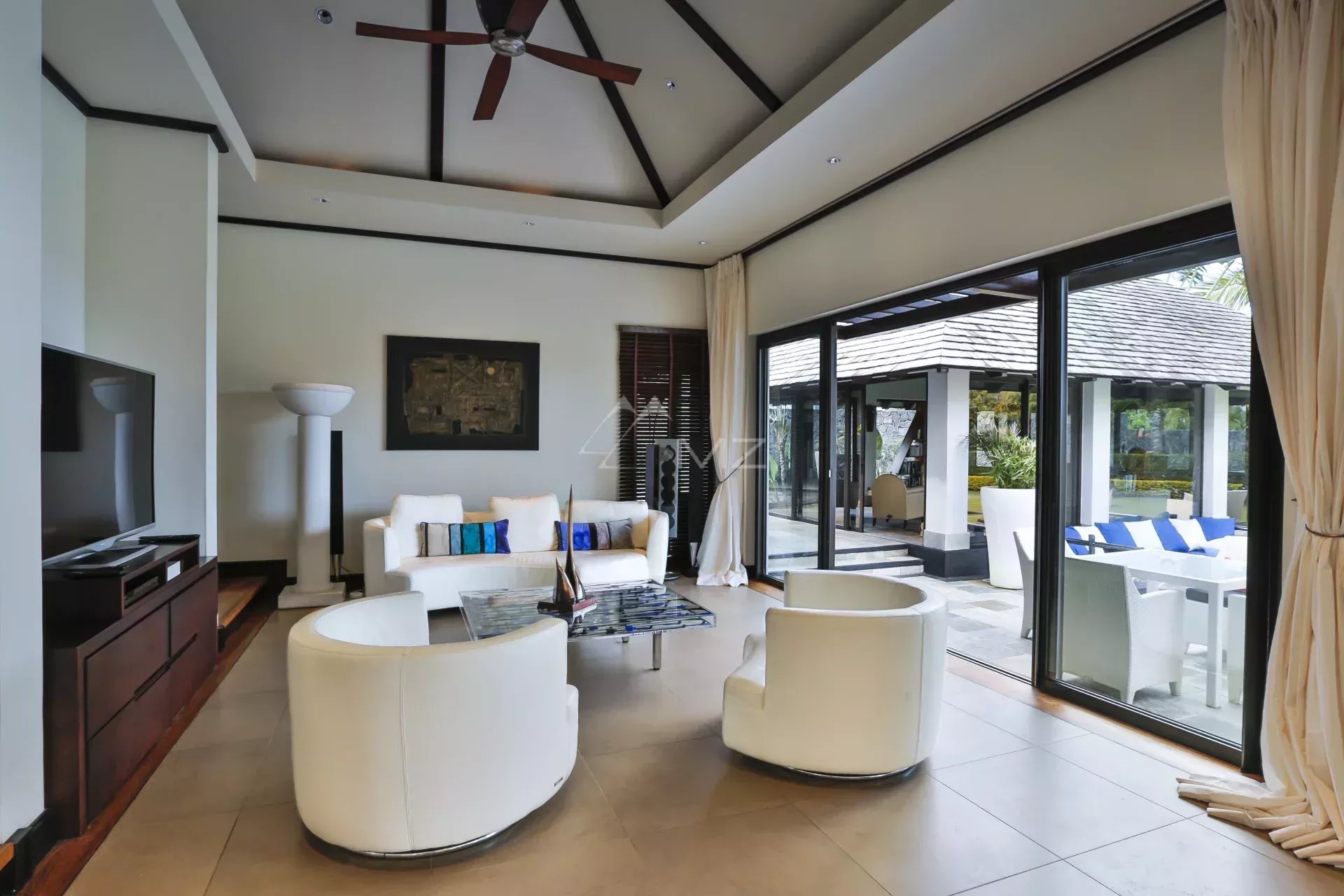 Mauritius - Beachfront Villa - Beau Champ