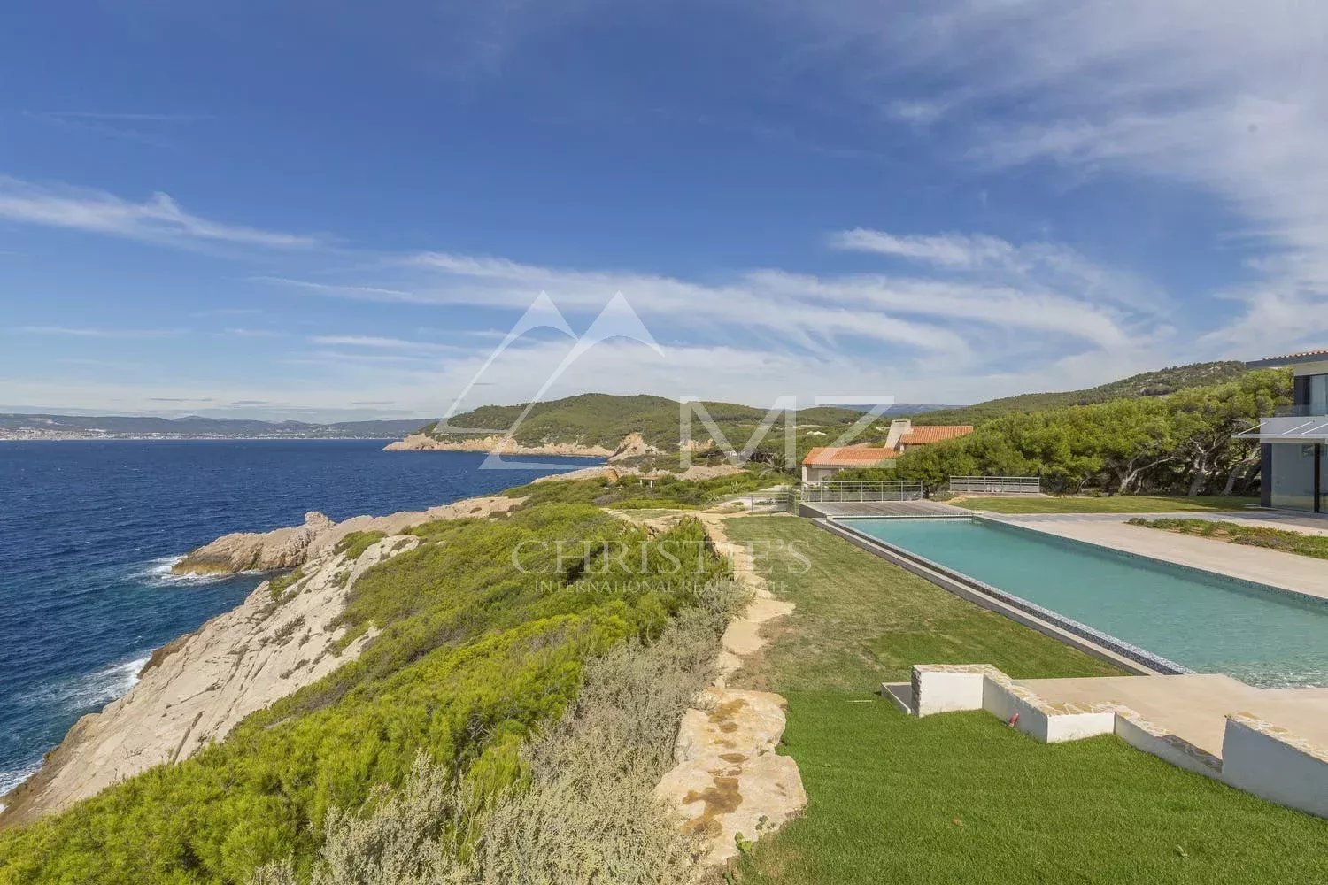 VILLA CONTEMPORAINE VUE MER DOMAINE PRIVE