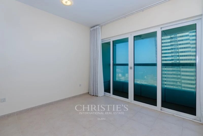 High-Floor|Partial Sea Views|Great Layout | Vacant