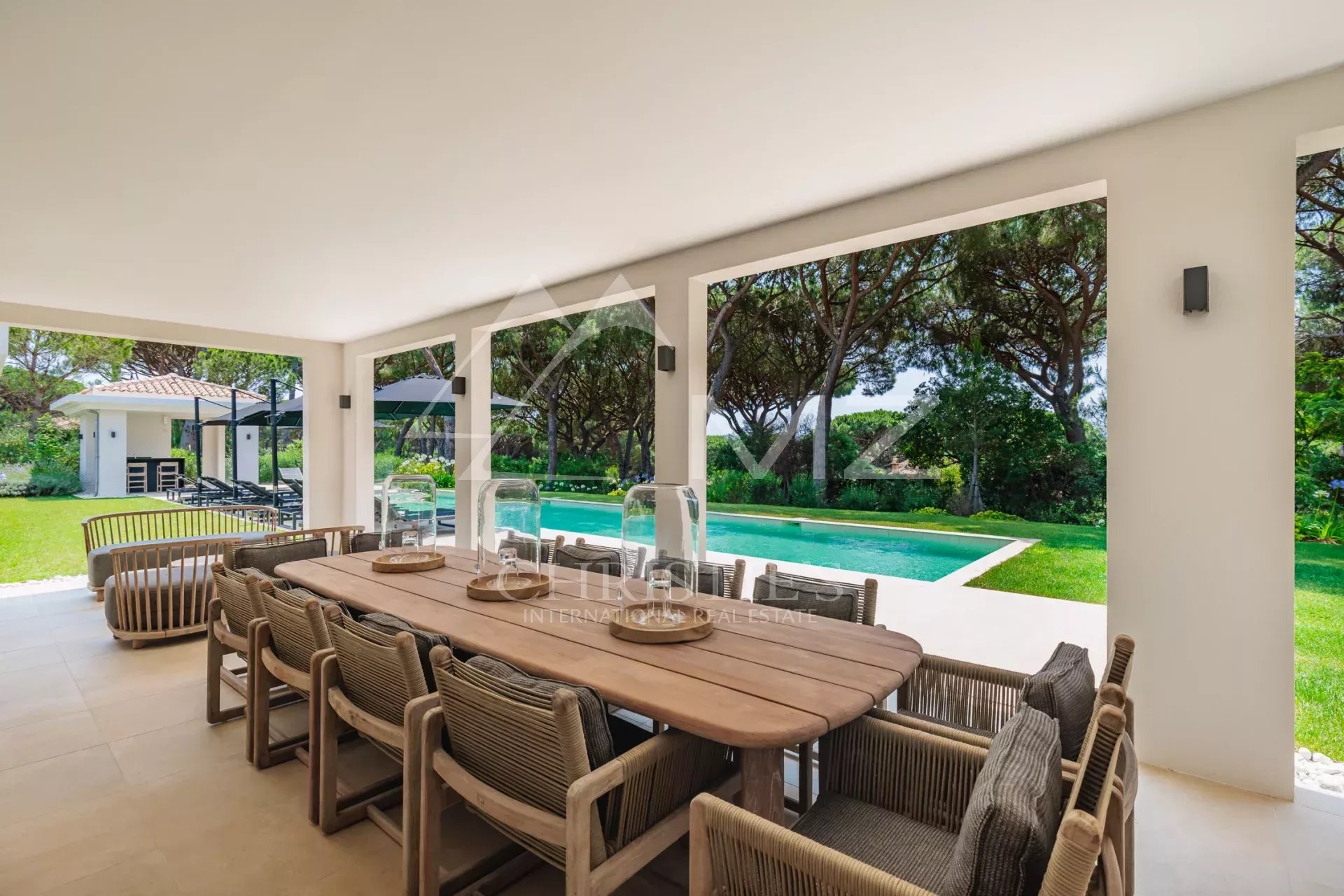 Saint Tropez - Villa contemporaine dans les Parcs de Saint Tropez