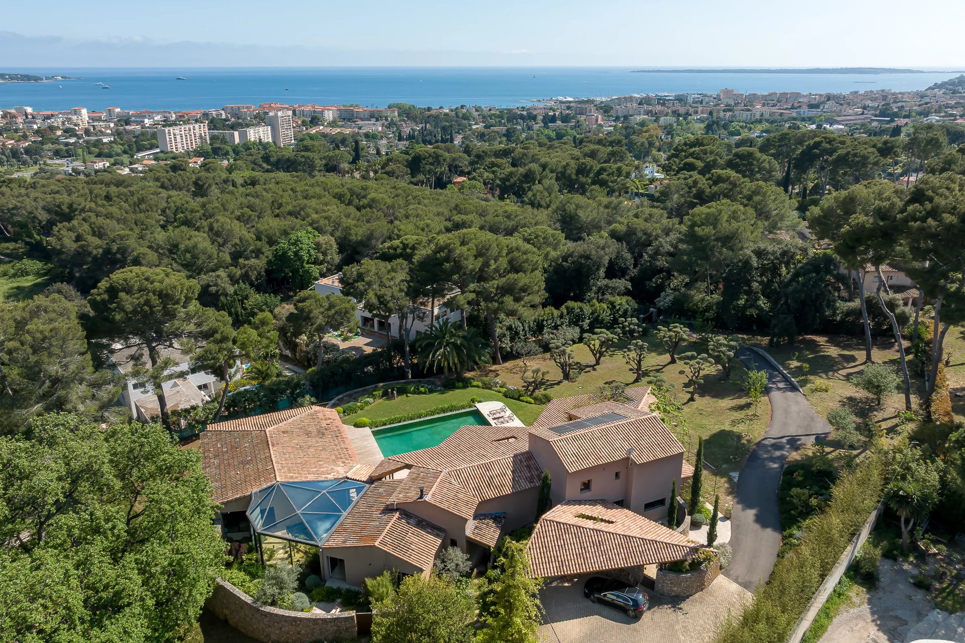 Proche Cannes - Antibes - Propriété exceptionnelle à l'abri des regards