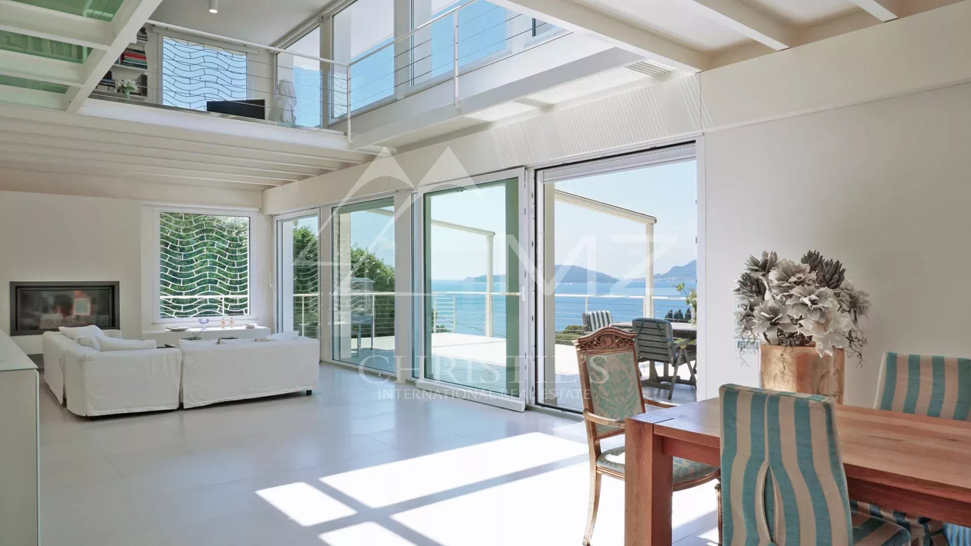 Elegant modern villa with large windows and sea view over the Gulf of Poets in Fiascherino, Lerici