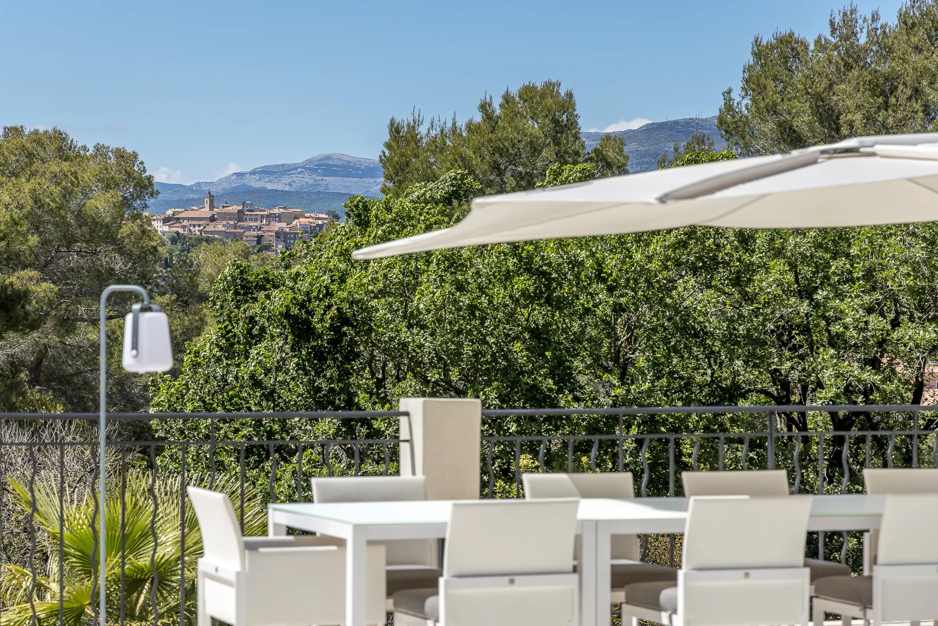 MOUGINS RESIDENTIEL  - VUE COLLINES ET VILLAGE