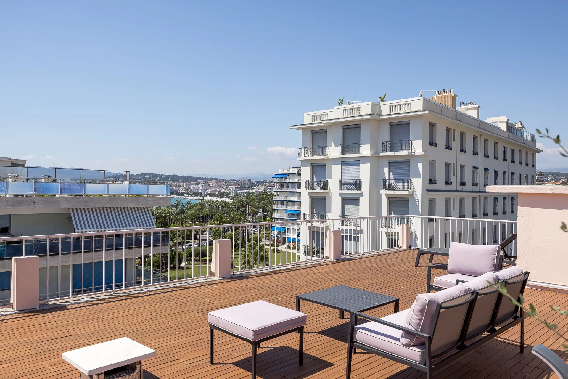 Cannes Croisette - Palm Beach - Penthouse vue mer entièrement rénové