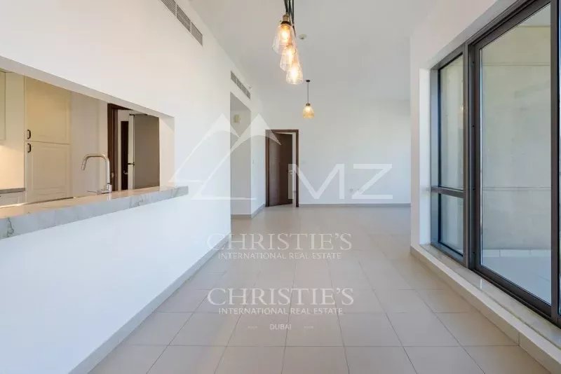 Full Burj Khalifa Views | Upgraded Kitchen | 2 bed