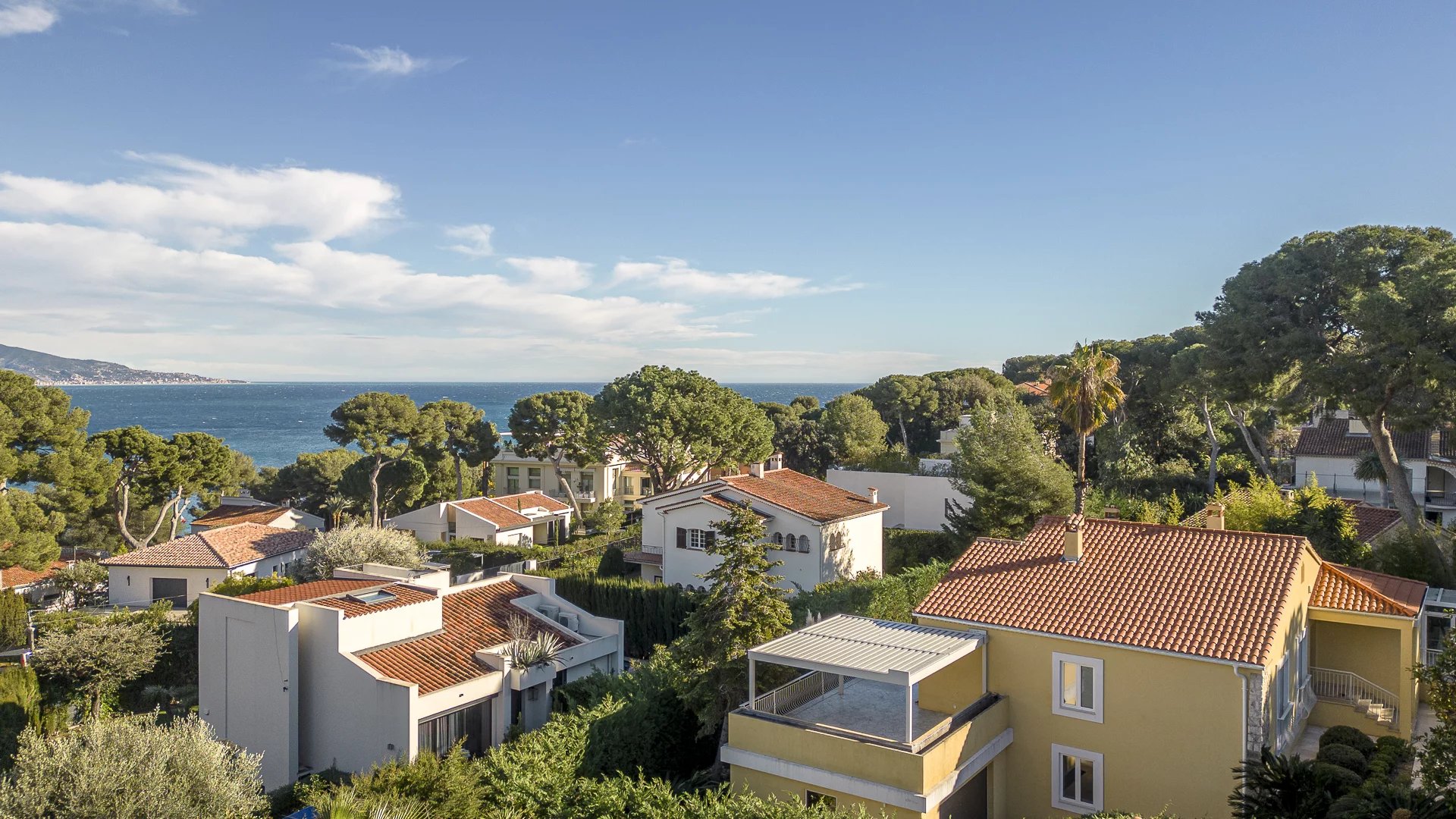 Villa rénovée vue mer