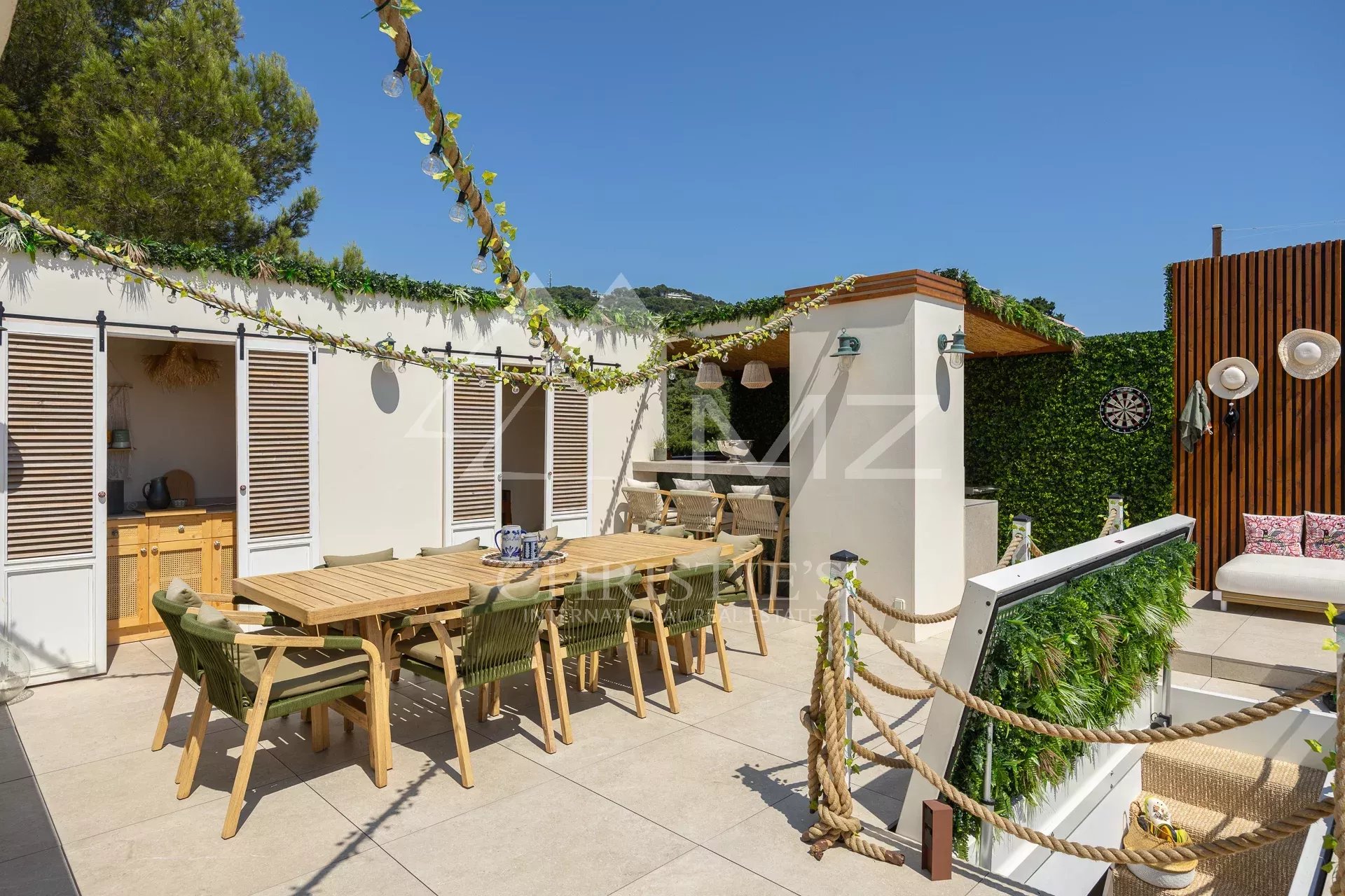 Appartement de prestige avec piscine sur le toit à Cannes