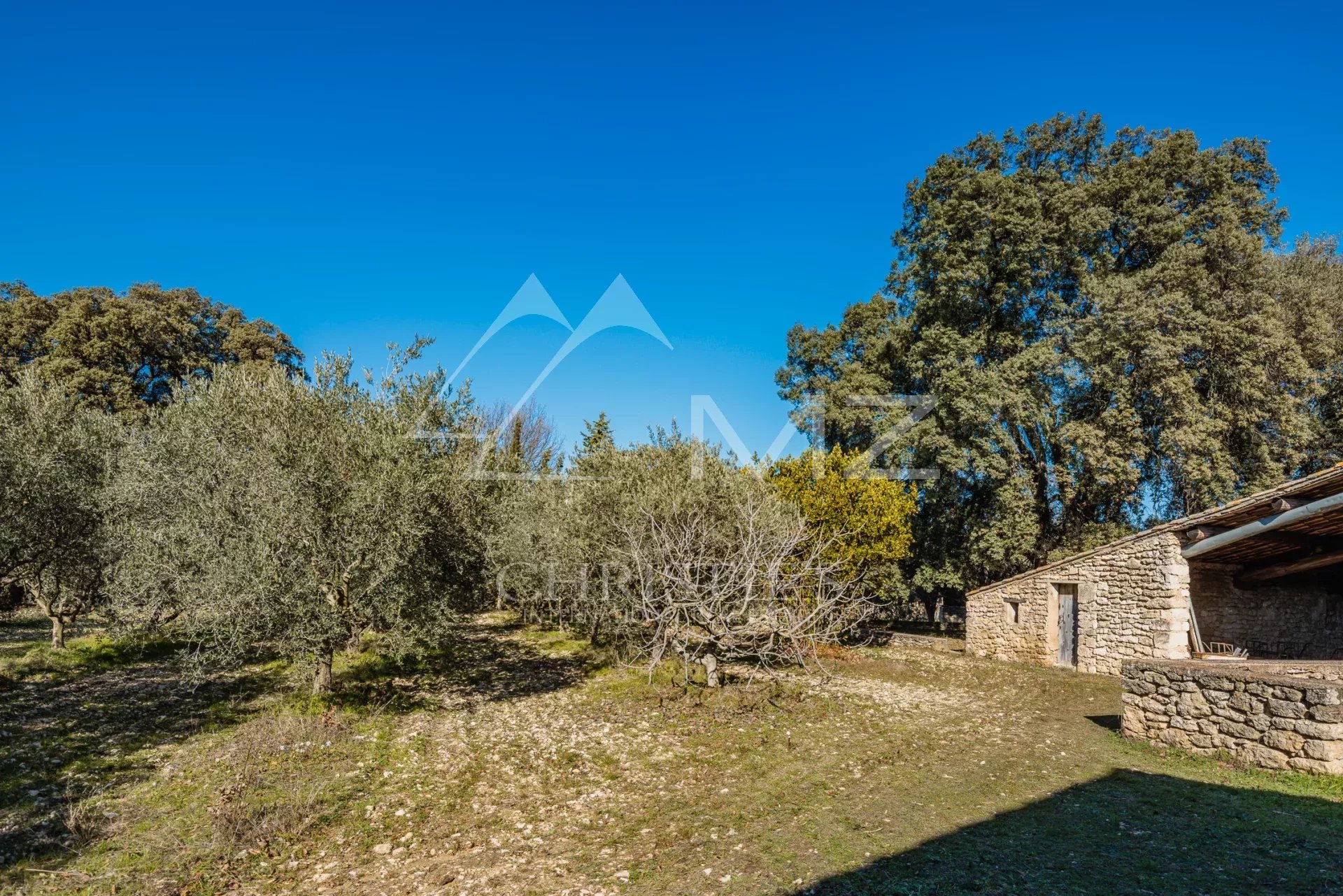 Gordes - Old 19th century farm to renovate