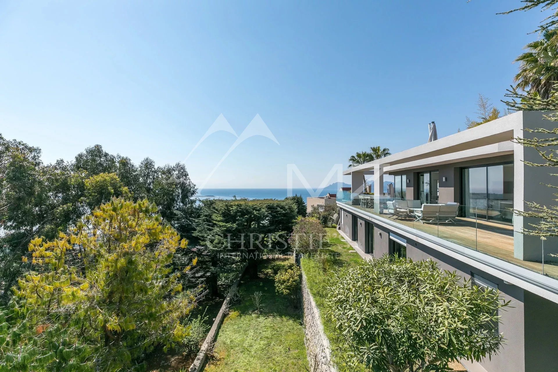 Cannes - Wunderschöne zeitgenössische Villa