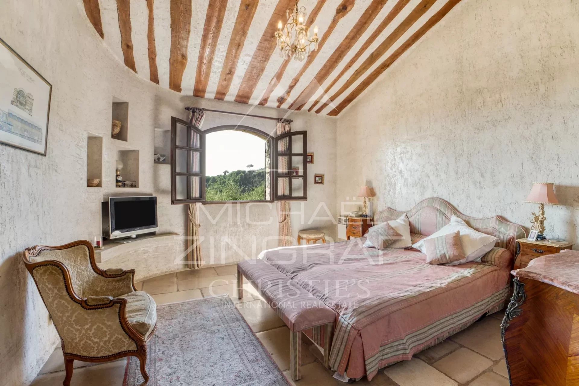 NICE RIMIEZ - PROVENCAL CHARACTER PROPERTY WITH POOL