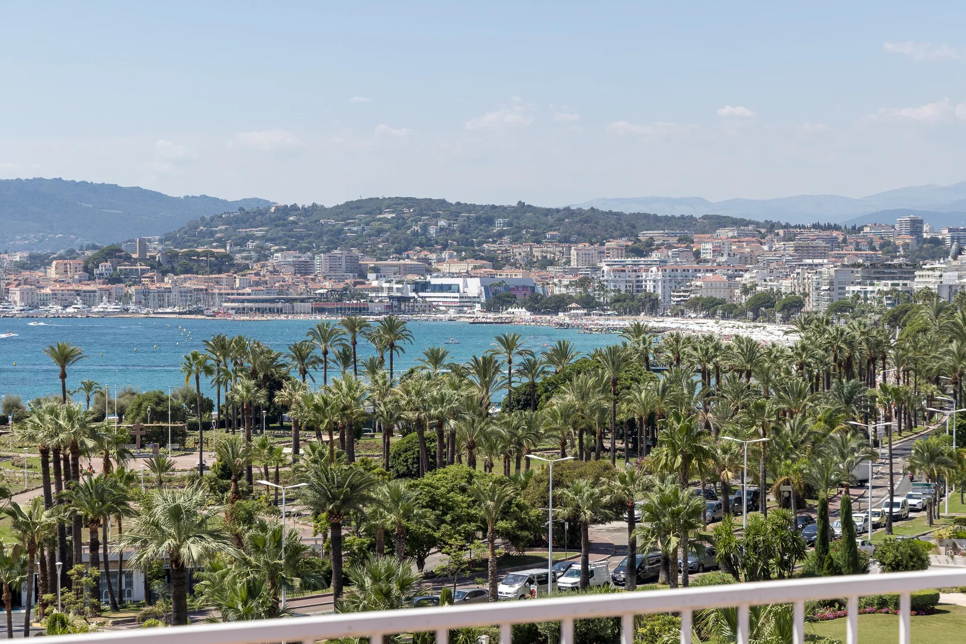 Cannes Croisette - Palm Beach - Penthouse vue mer entièrement rénové