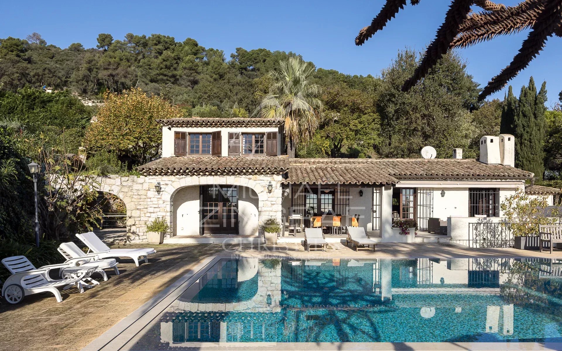 Close to Saint-Paul-de-Vence - Provençal villa with uninterrupted view of the village - 4 bedrooms