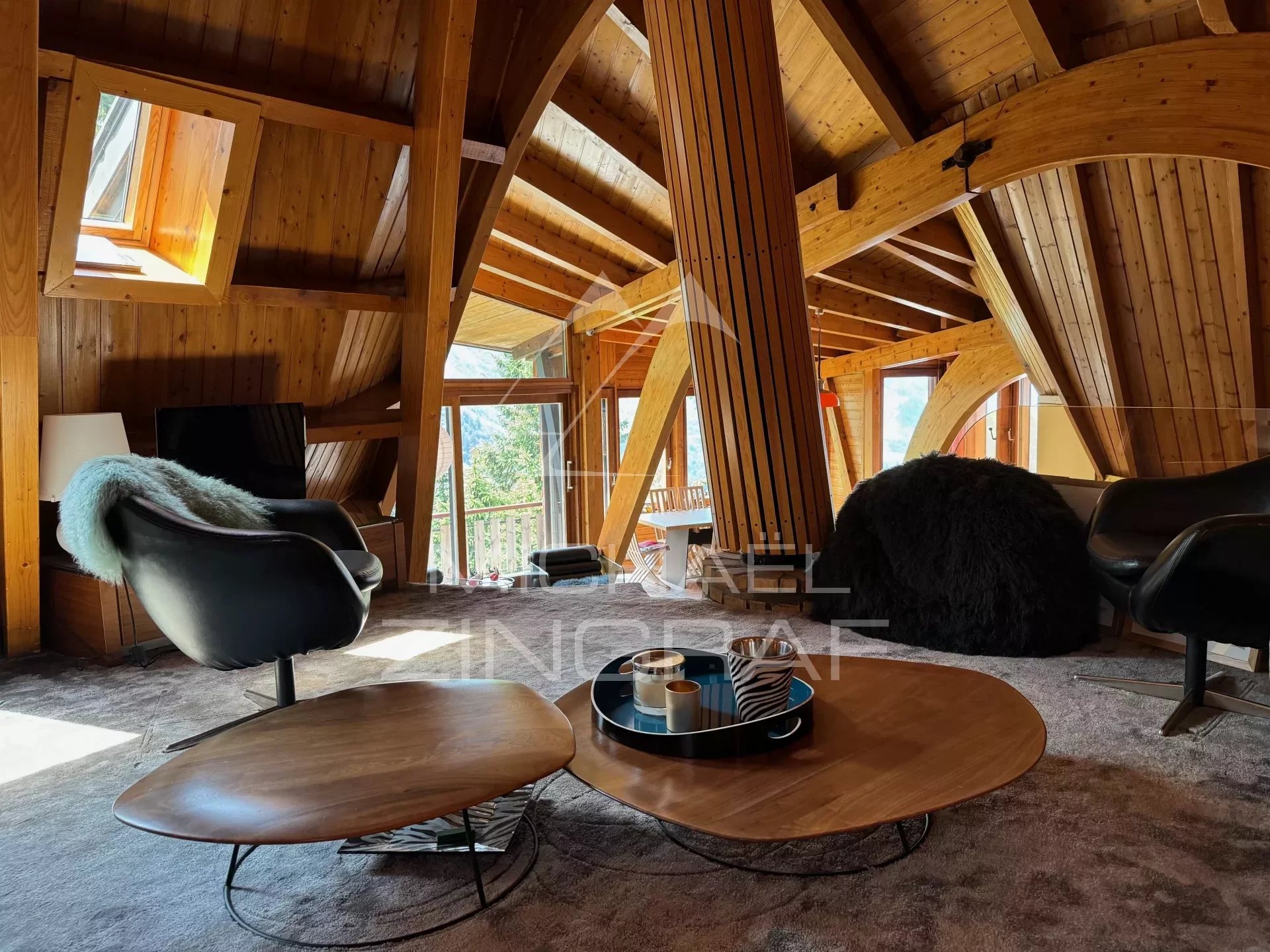 Iconic and outstanding unoverlooked chalet Avoriaz - Skis in/out - Panoramic view