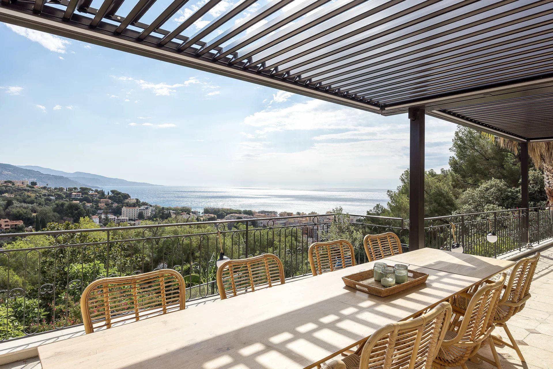 VILLA UNIQUE AVEC VUE MER PANORAMIQUE