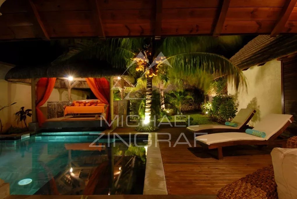 Balinese 4 -bedroom villa in Pereybere