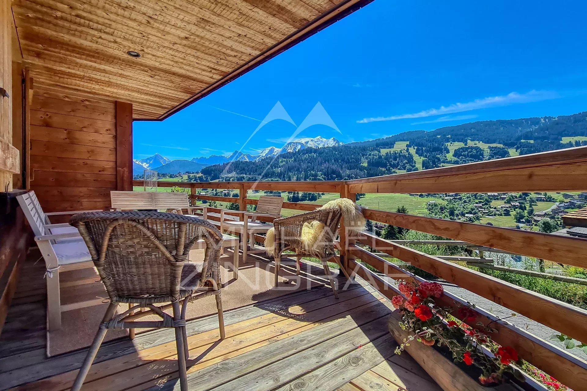 Demi-Quartier - Chalet "coup de coeur" traditionnel avec vue panoramique Mont-Blanc