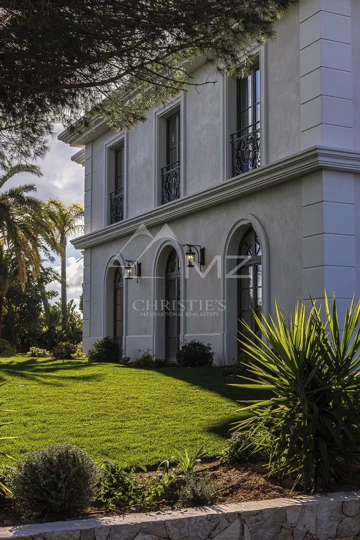 Super Cannes - Unique new Florentine style property