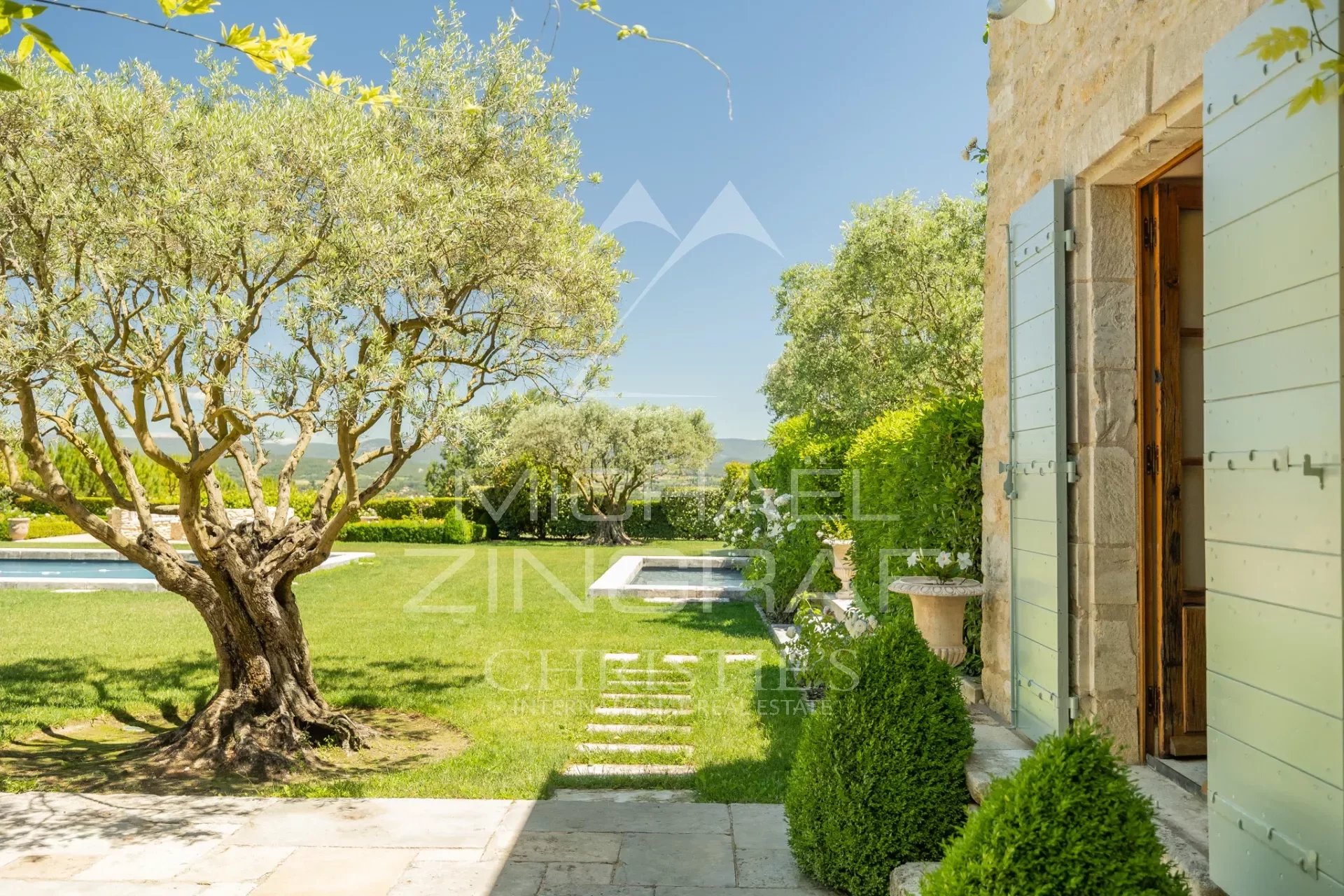 Exceptional property in the heart of the Luberon