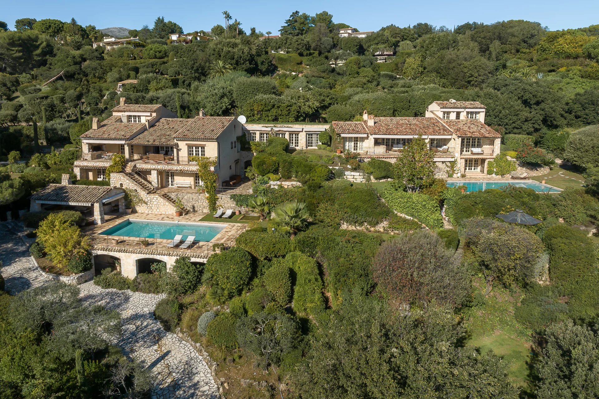 Saint-Paul-de-Vence - Exceptionnelle propriété dans domaine privé