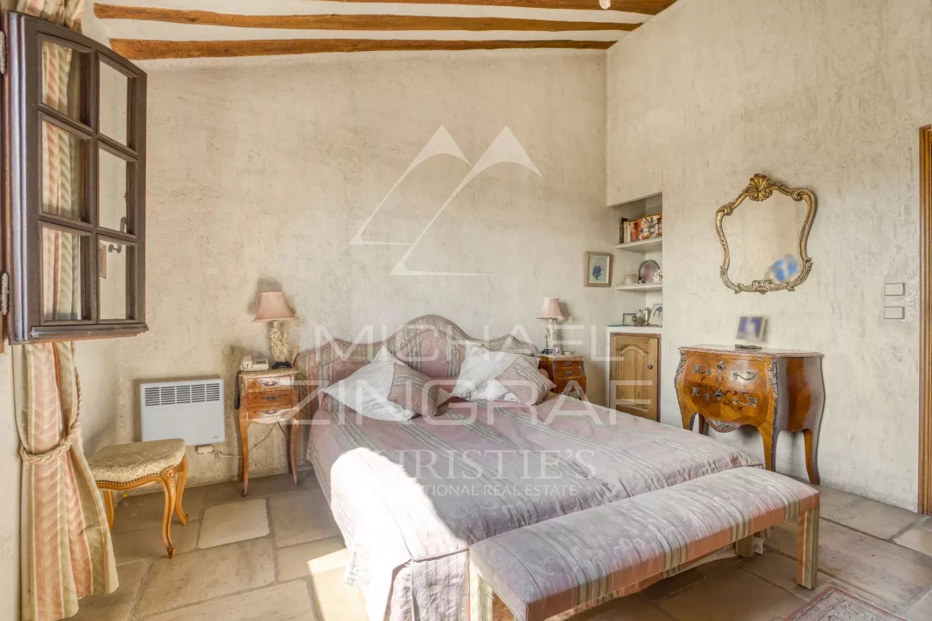 NICE RIMIEZ - PROVENCAL CHARACTER PROPERTY WITH POOL