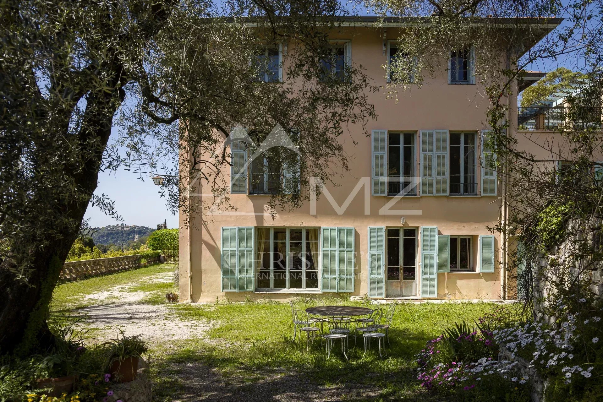 Elegant bastide in the heart of Gairaut: tranquility and authentic charm