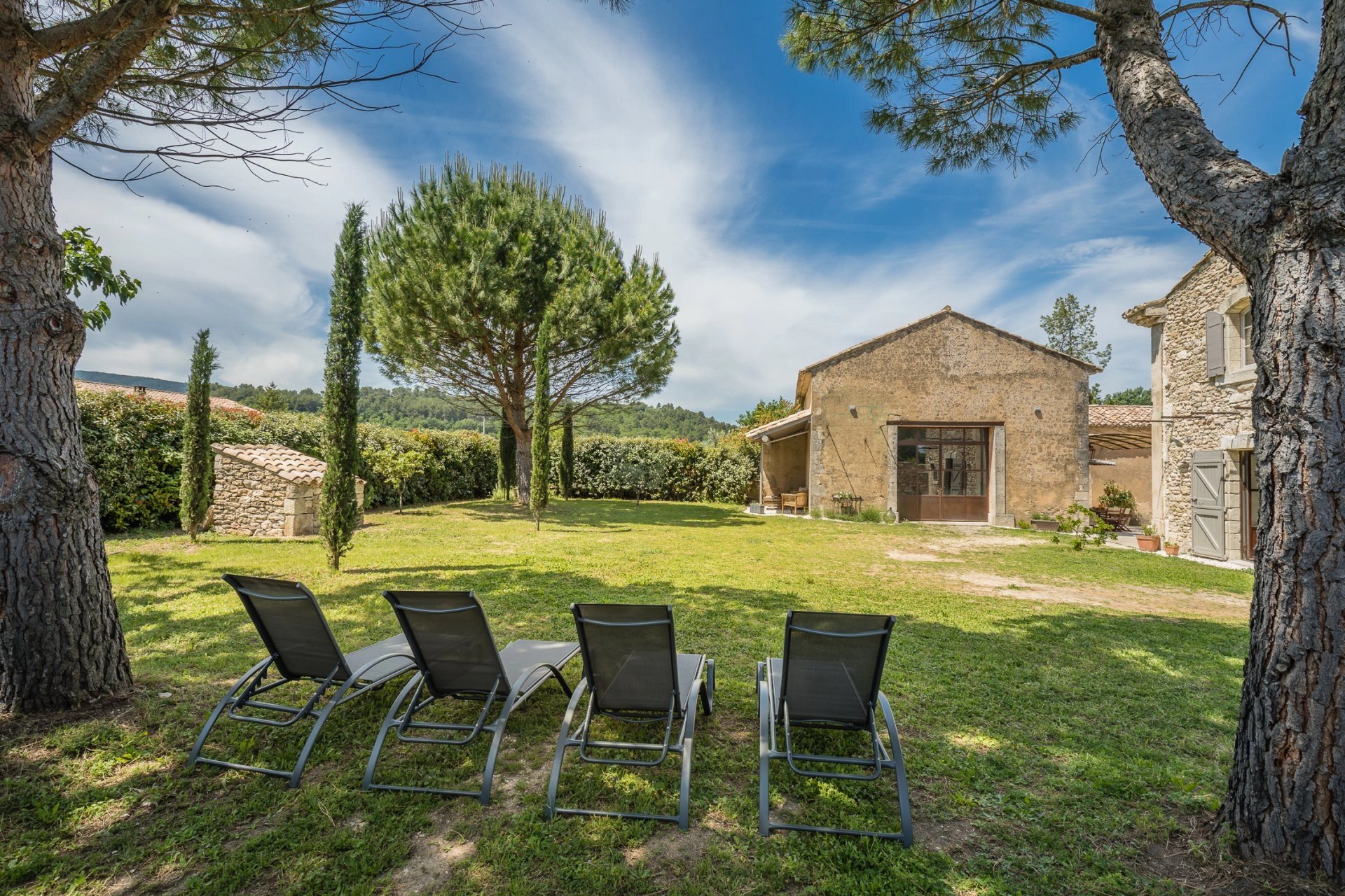 Luberon - Mas de charme restauré avec soin