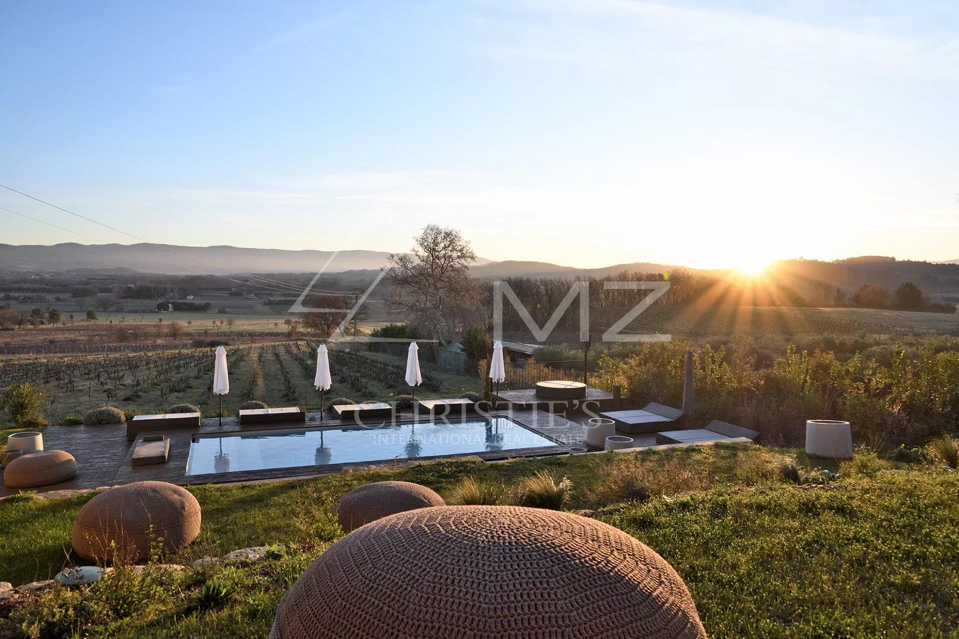 Gordes - Superbe maison en pierres avec décoration raffinée