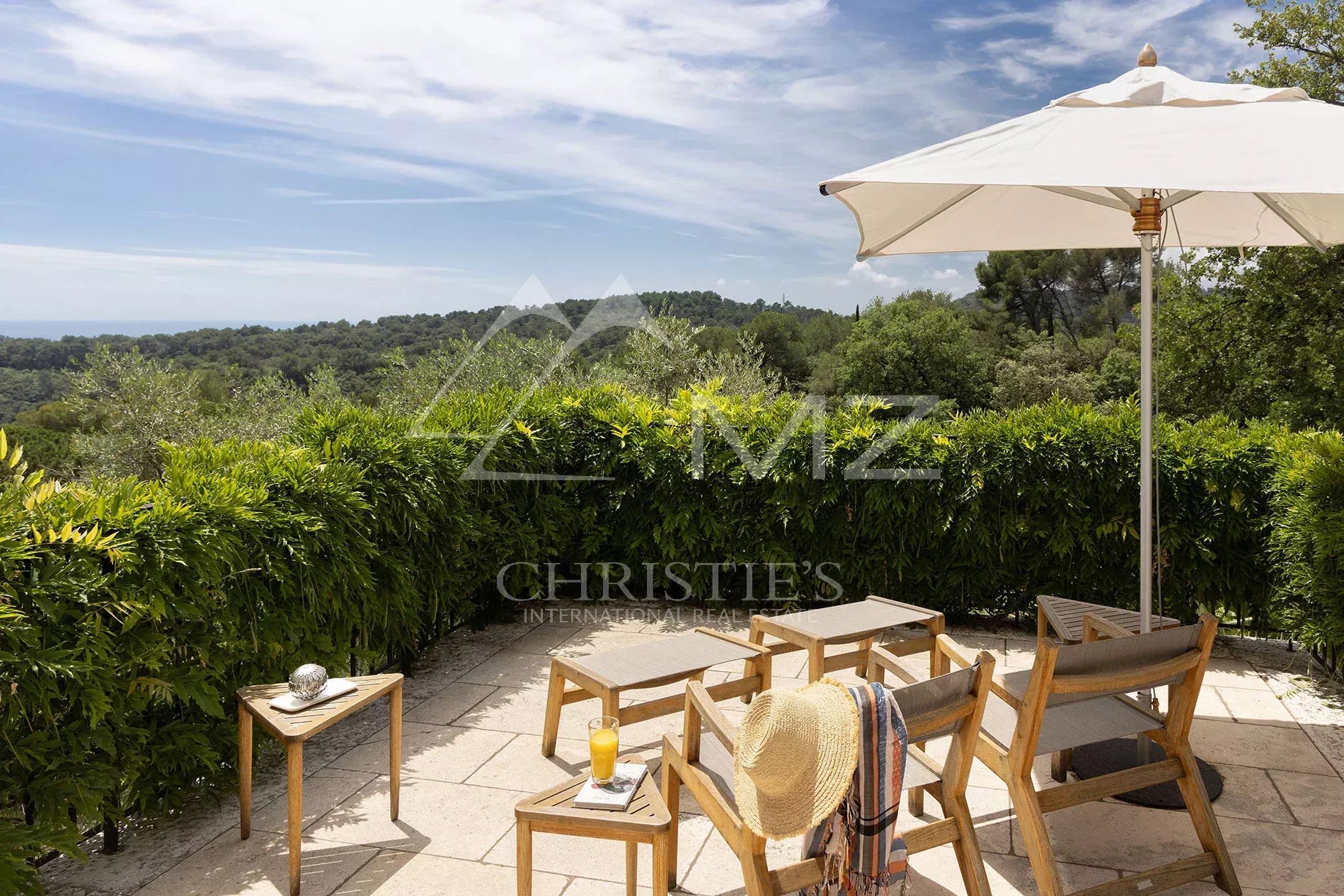 Proche Saint-Paul de Vence - Vue mer