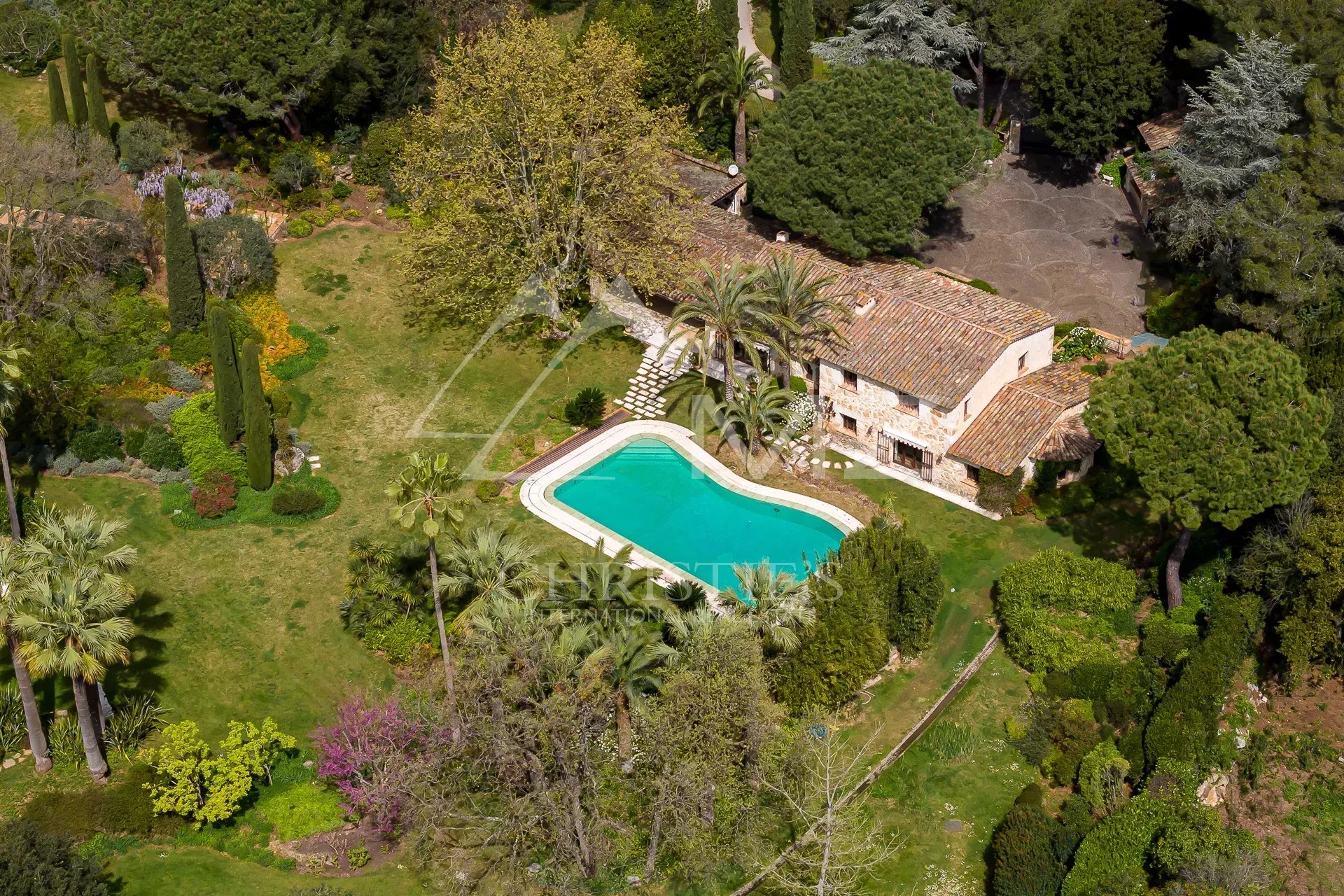 Nahe Saint-Paul-de-Vence - Außergewöhnliches Haus