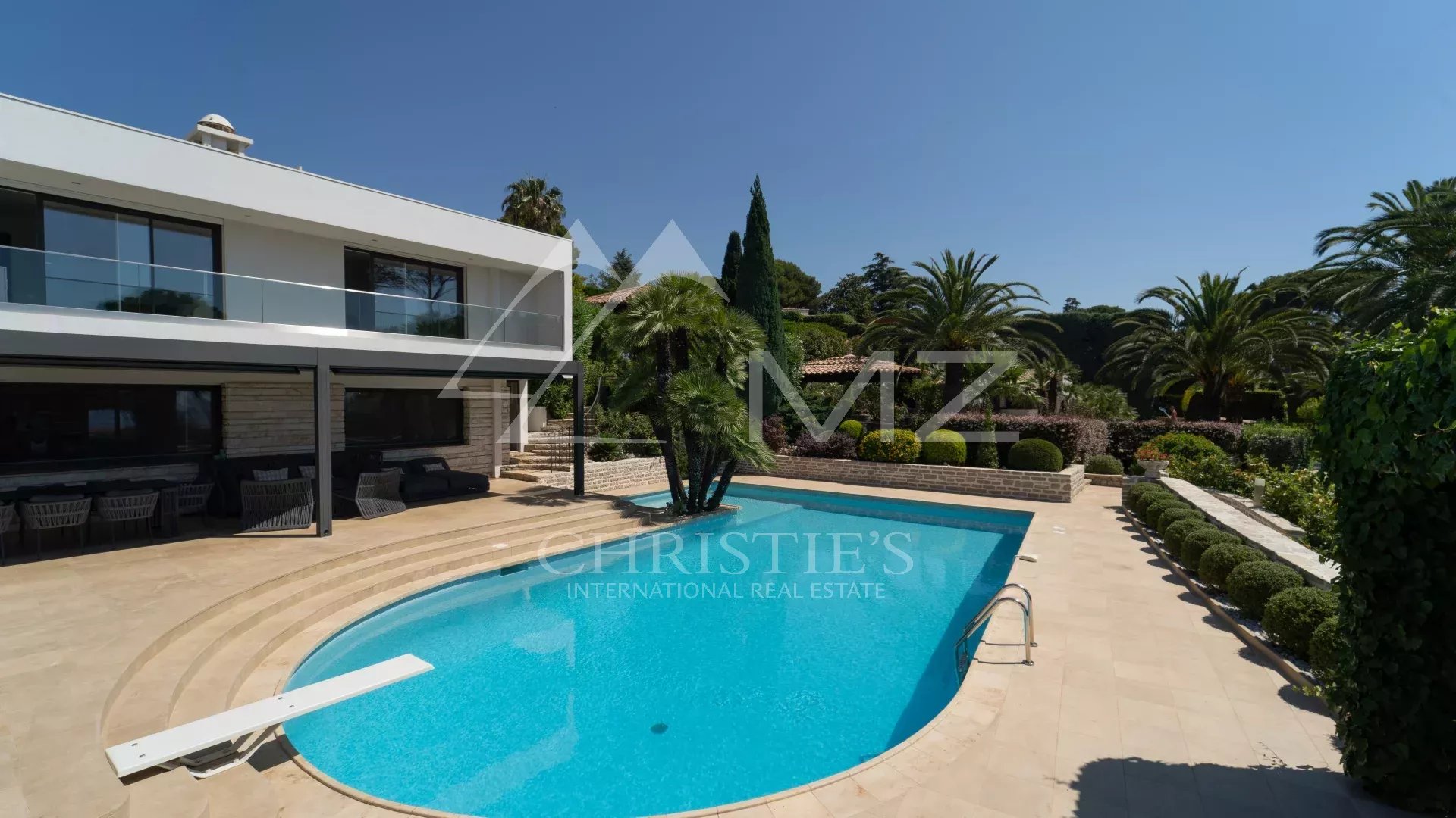 Contemporary Property  panoramic Sea view in Prestigious Estate.